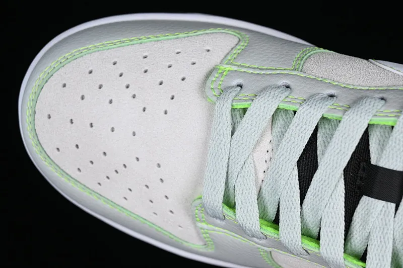 All Categories Nk SB Dunk Series Nk SB Dunk Low Low-top sneakers Nk SB Dunk Low PE "University Of Oregon" Oregon Green Duck SB low-top casual sneakers FQ7260-001